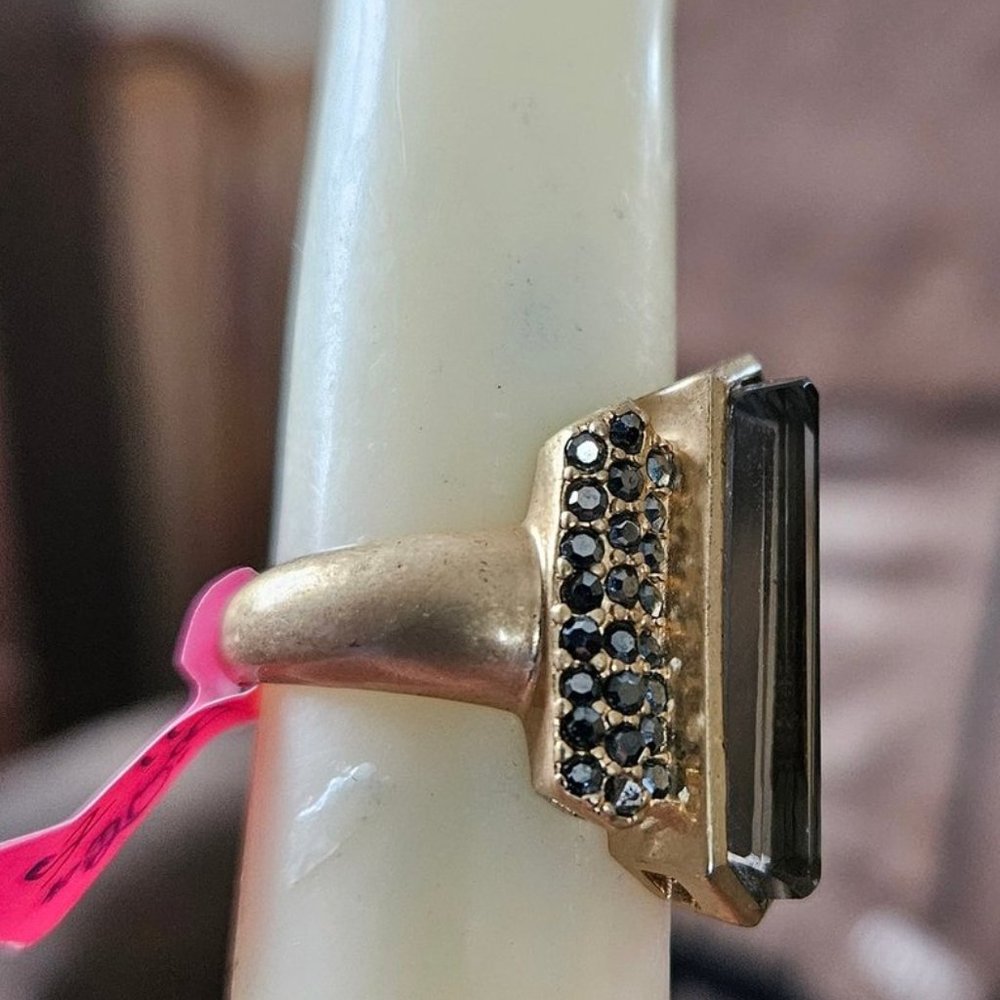 brushed gold ring - Picture 3 of 3